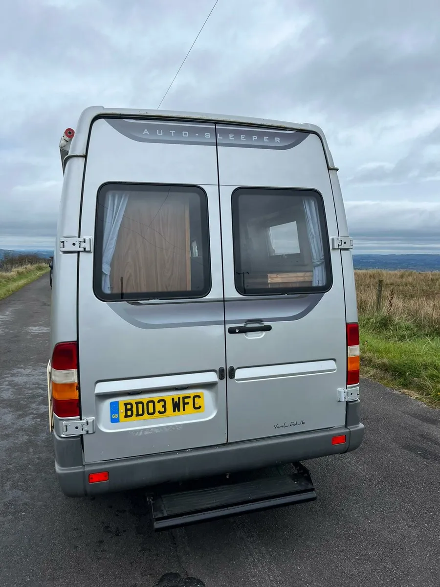 2003 Mercedes Sprinter Camper - Image 4