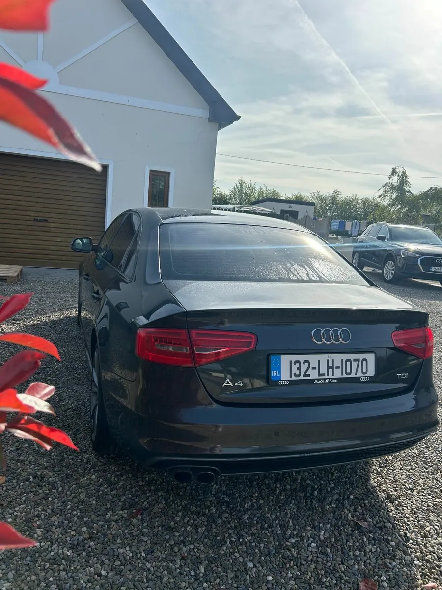 132 Audi A4 S-Line Black Edition - Image 4