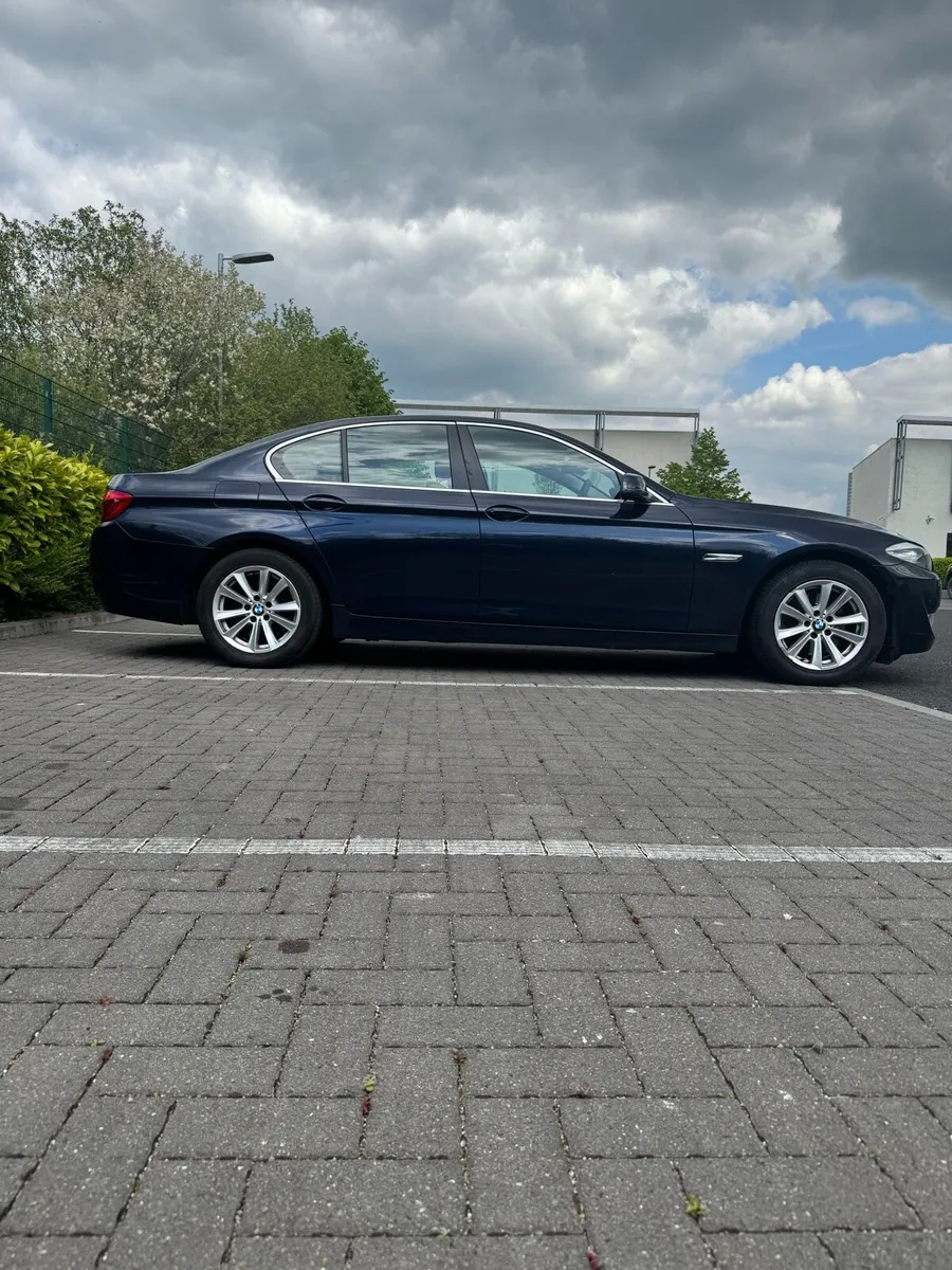 BMW 5-Series 520d 2013 - Image 1