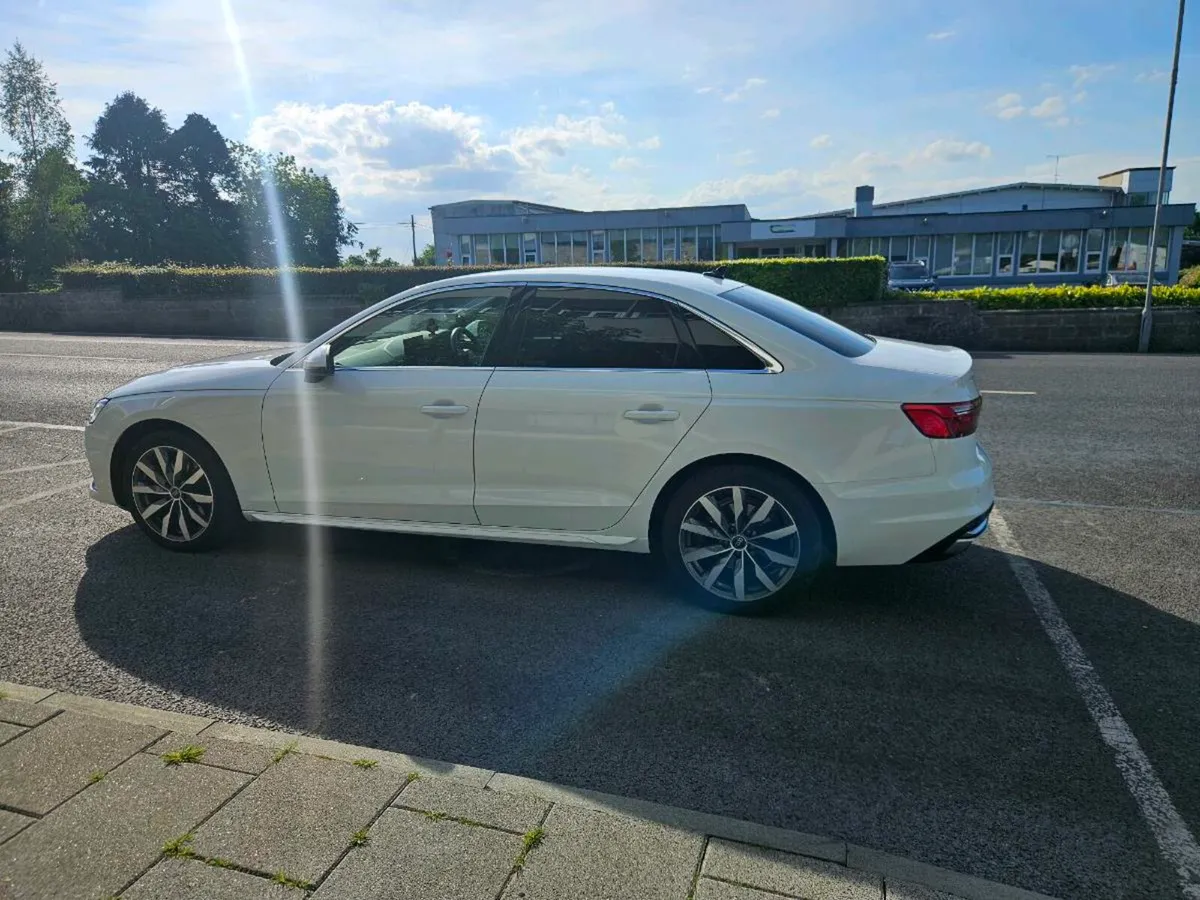 Audi A4 - Image 2