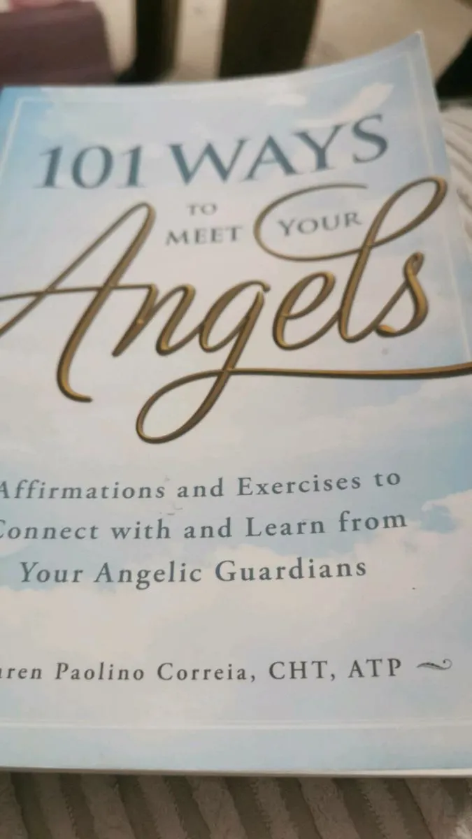 Medium Reader available for readings - Image 2