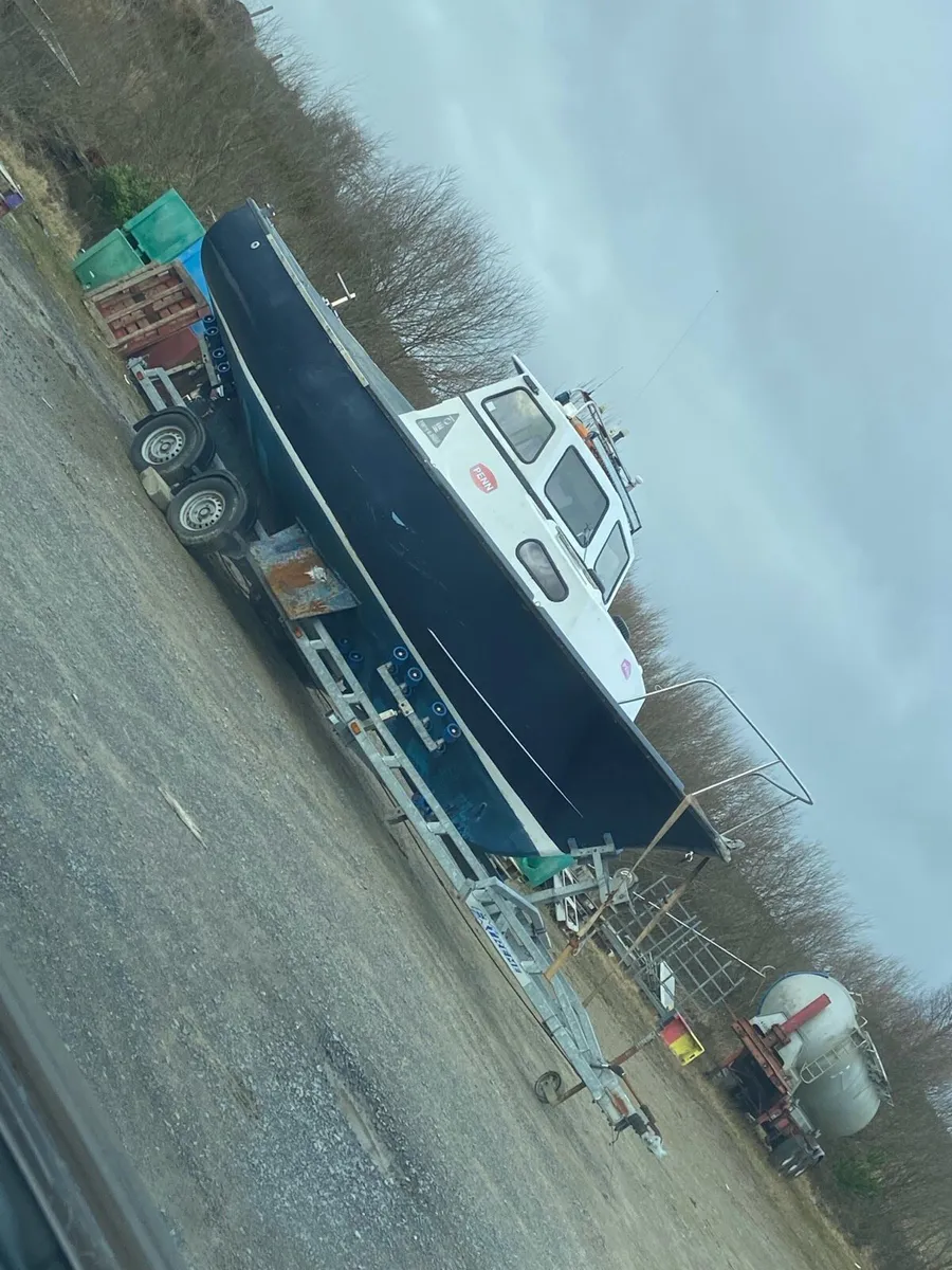 23ft Spartan Fishing Boat - Image 1