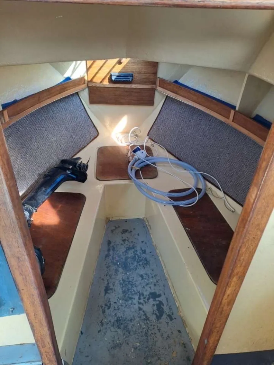 23ft Spartan Fishing Boat - Image 4