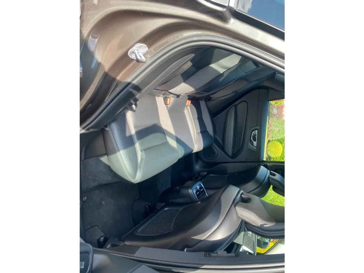 Volvo XC60 B4 D Momentum AWD 5DR Auto - Image 2