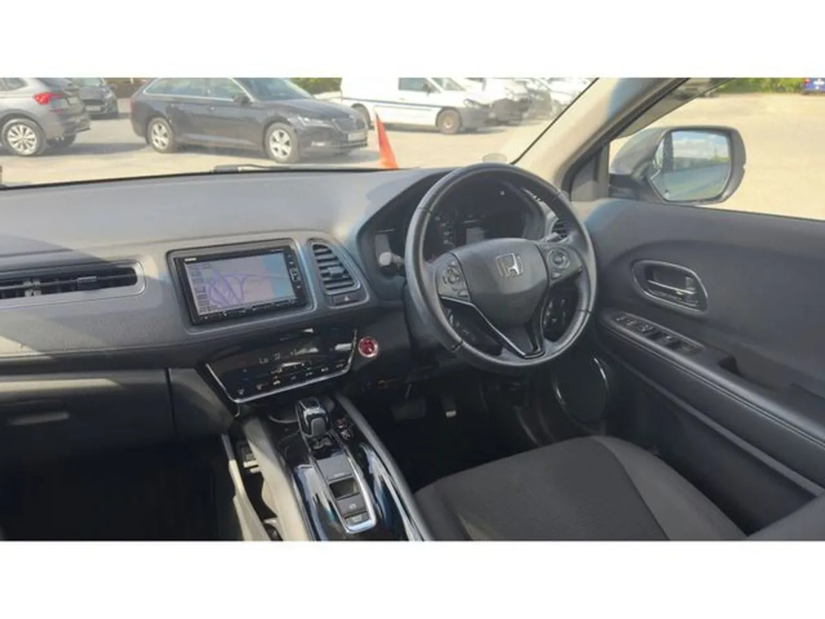 Honda Vezel 1.5 Hybrid X - Image 2