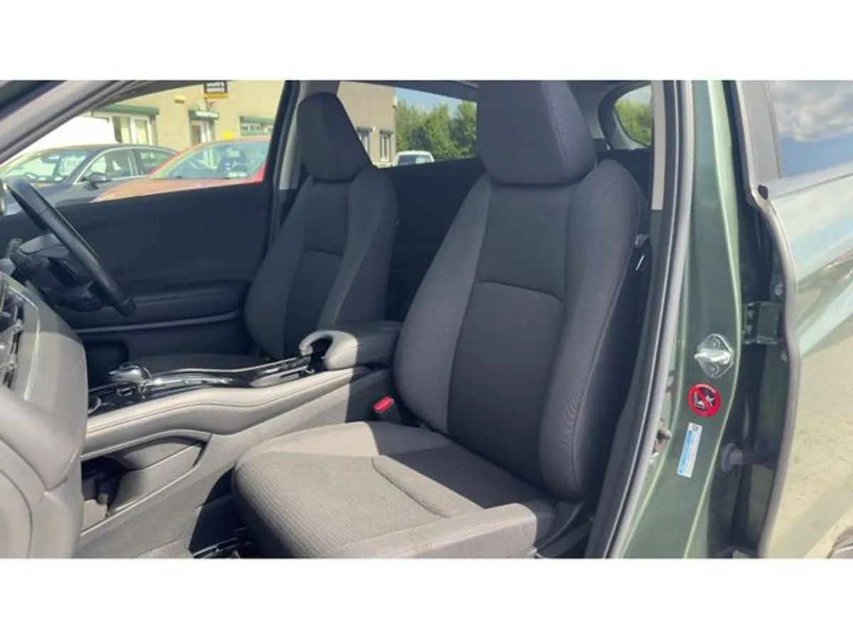 Honda Vezel 1.5 Hybrid X - Image 3