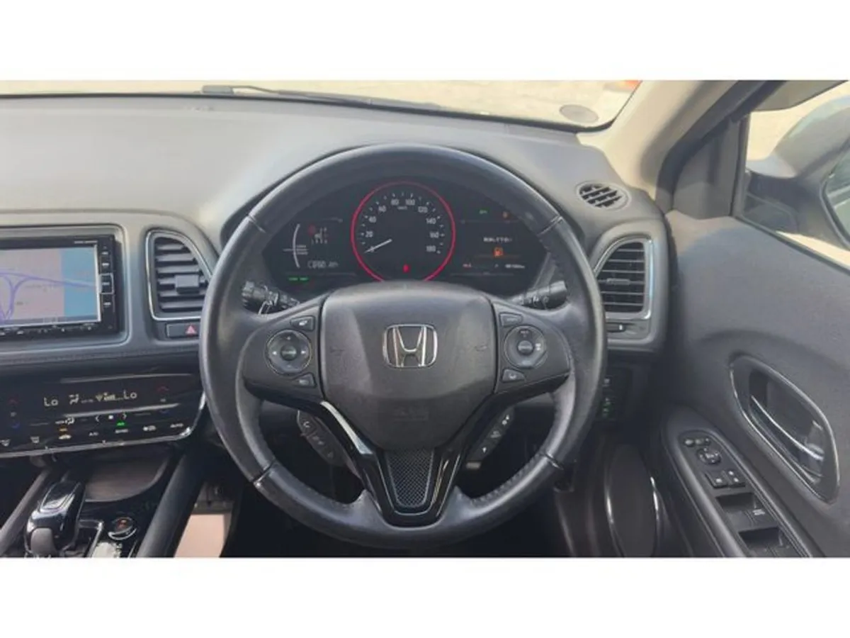 Honda Vezel 1.5 Hybrid X - Image 4