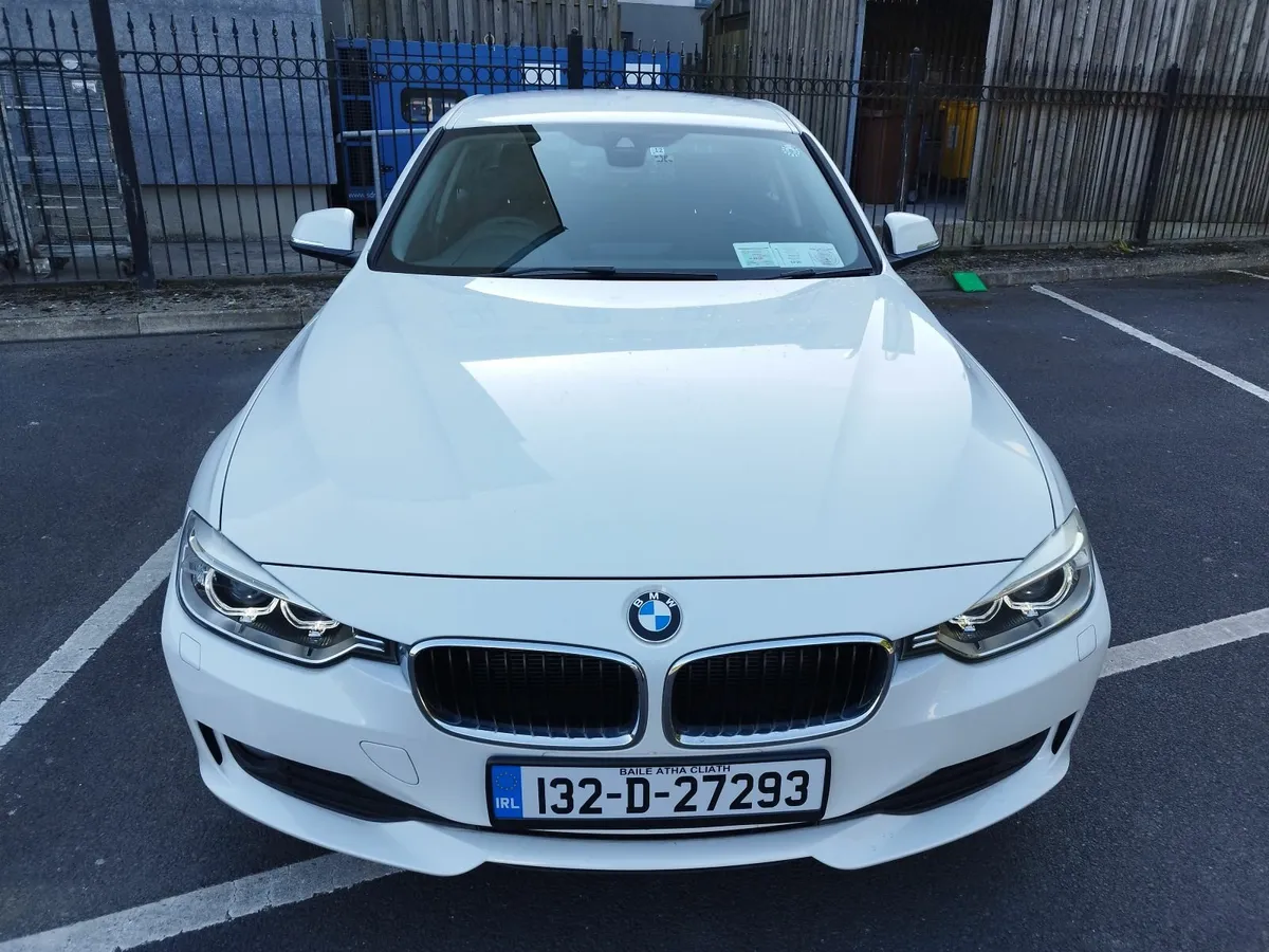 BMW 3-Series 2013 Genuine Mileage ONLY 27500km - Image 3