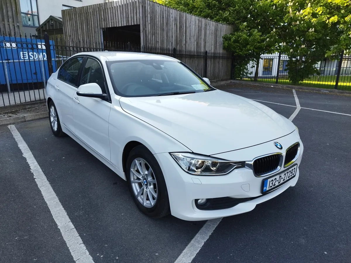 BMW 3-Series 2013 Genuine Mileage ONLY 27500km - Image 4