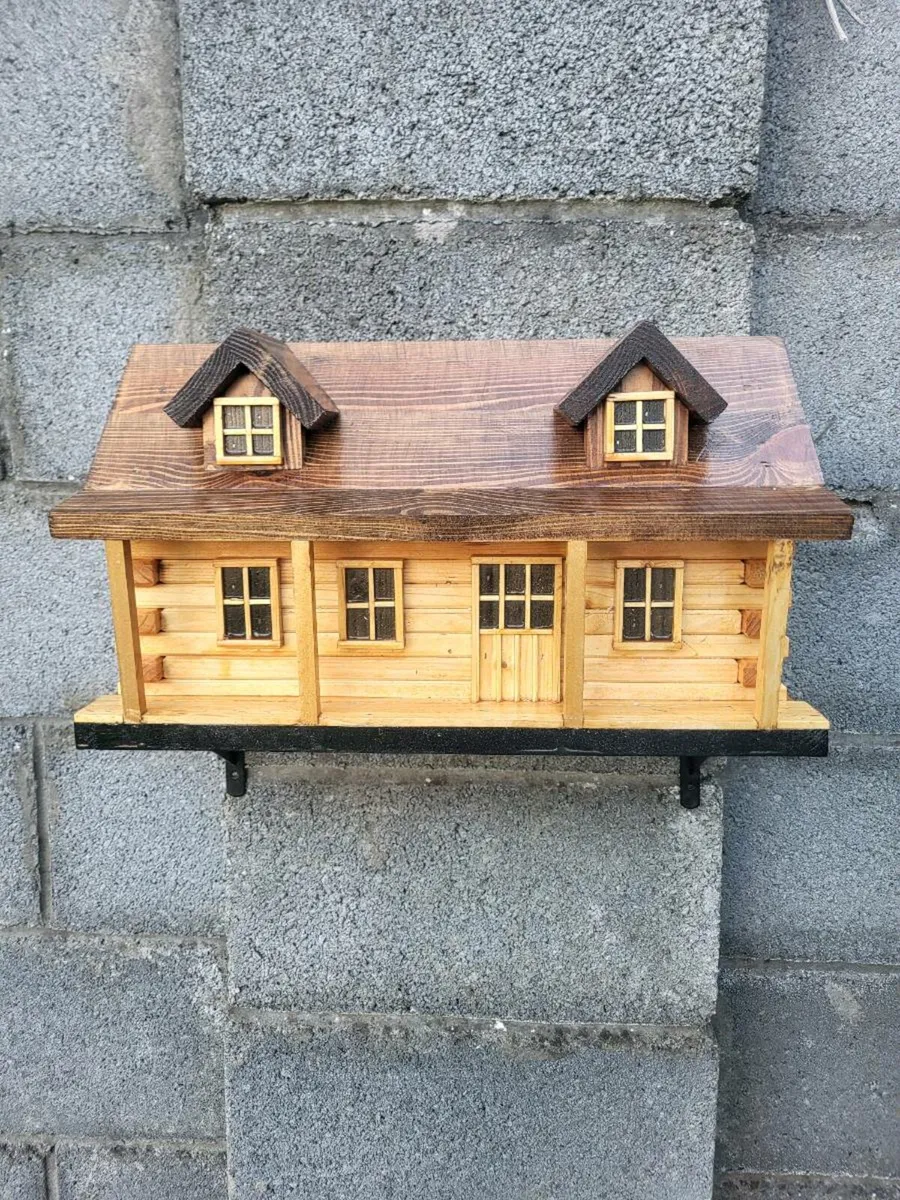 Bird house - Image 1