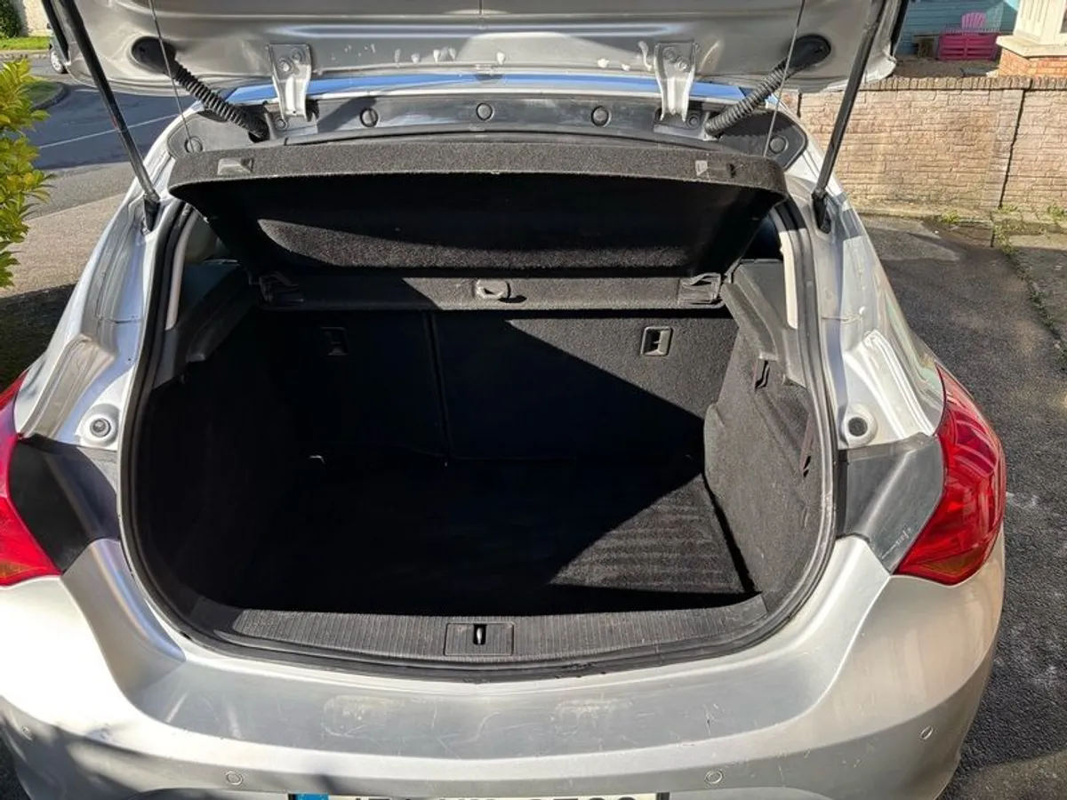 2015 Vauxhall Astra - Image 3