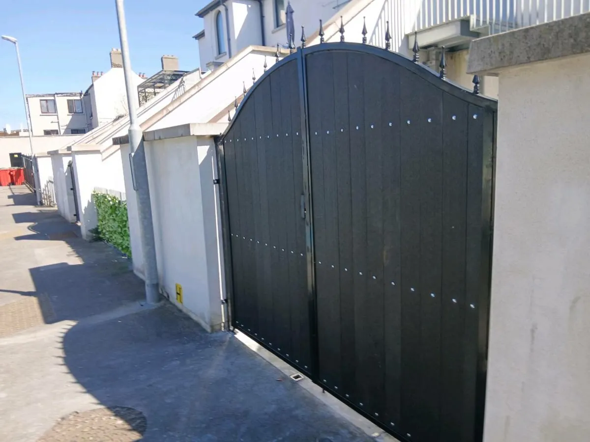Gates - Image 2