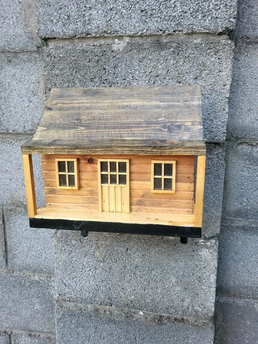 Bird house - Image 1