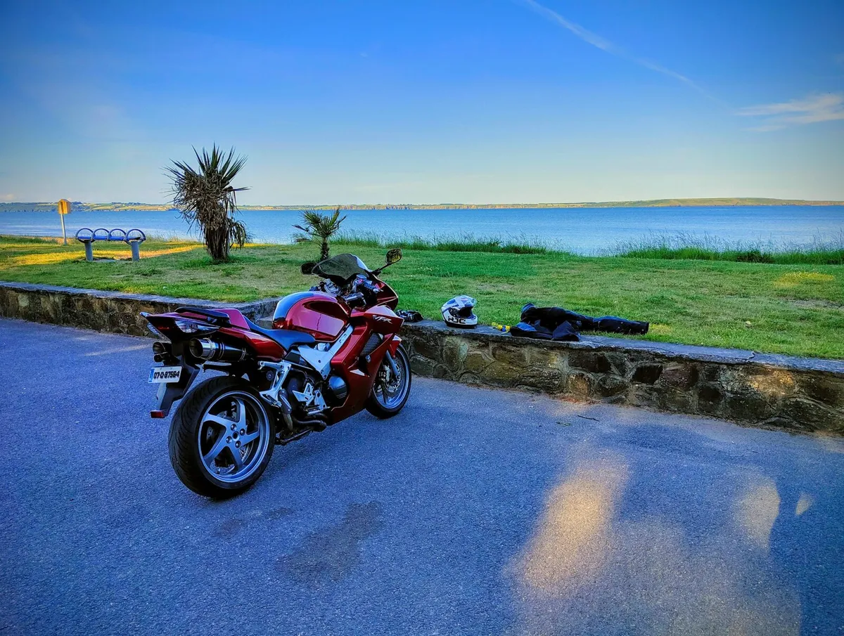 2007 Honda VFR 800 - Image 4