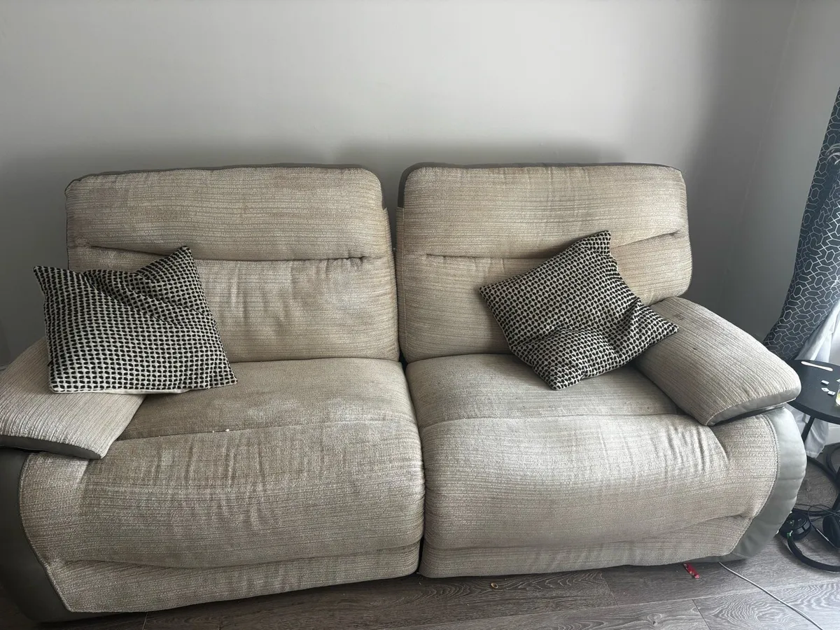 Living room suite - Image 1