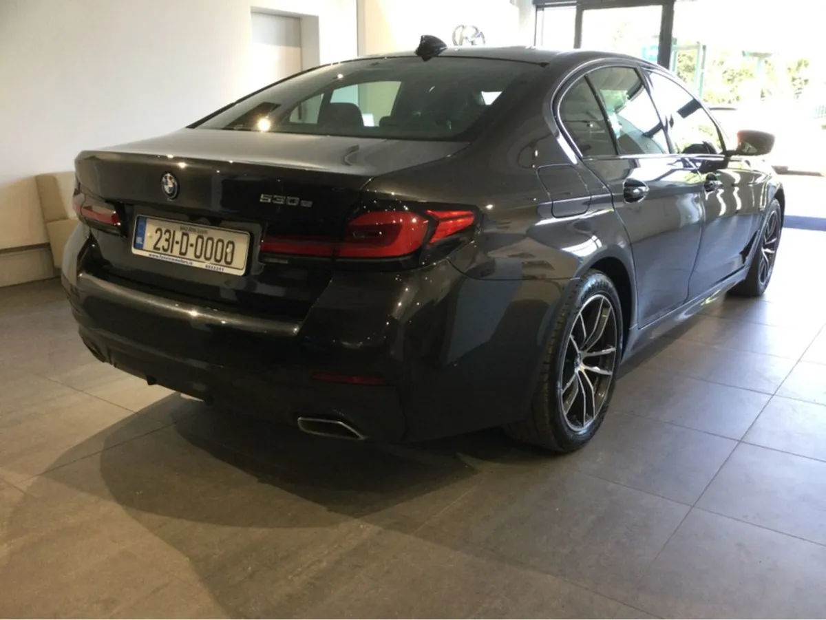 BMW 5 Series 530e M Sport Very Low kms - Image 2