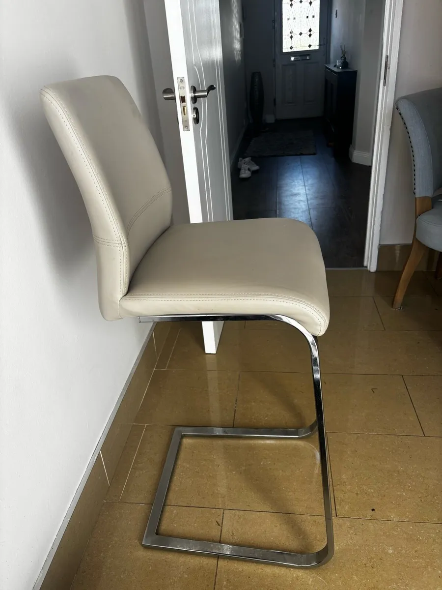 Bar stools - Image 1