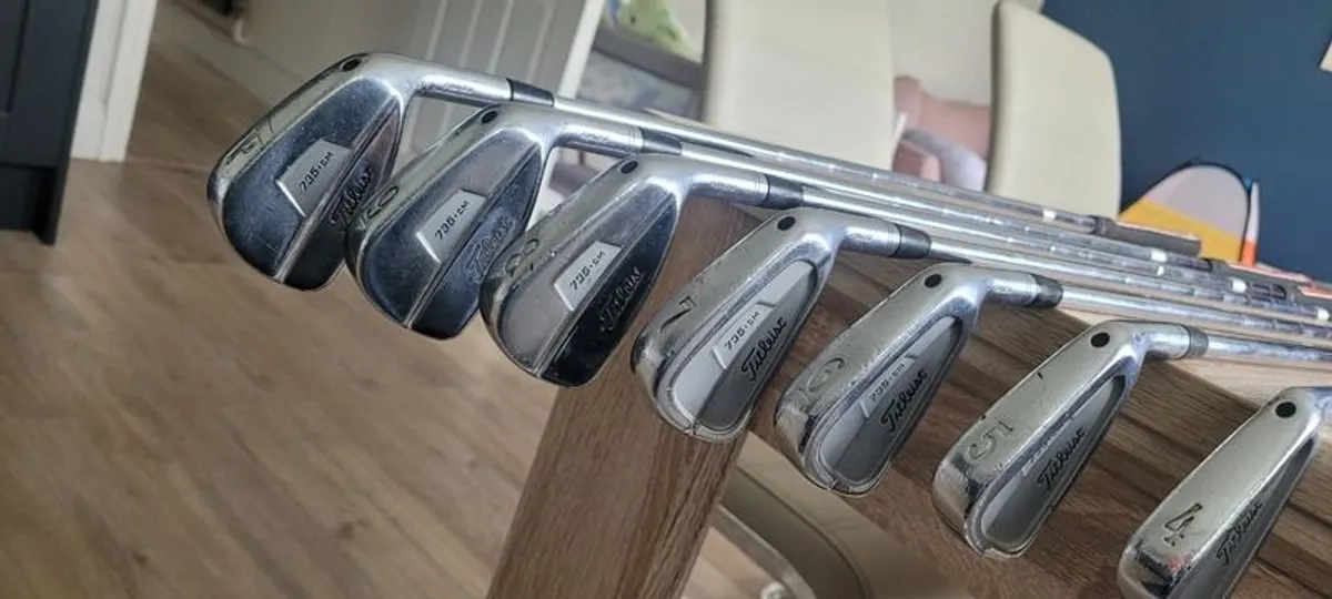 Titleist 735 CM irons 4-P - Image 1