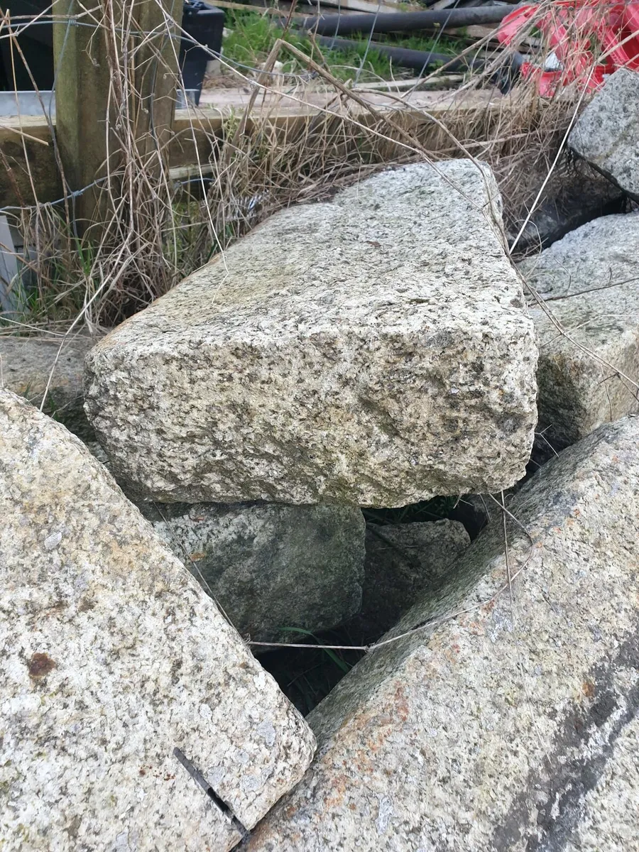 Bangor slates chimney pot  ridge roof tile granite - Image 3