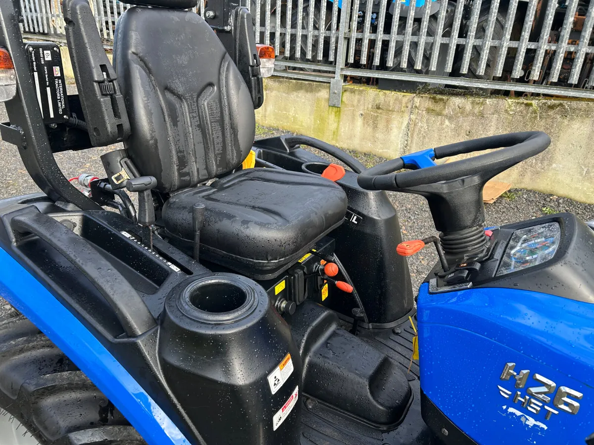 Demo Solis 26 HST Compact Tractor - Image 2