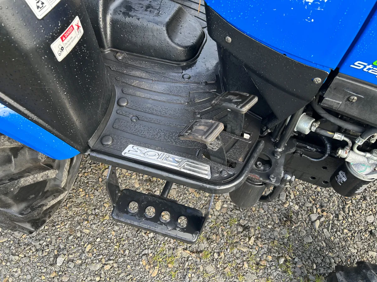 Demo Solis 26 HST Compact Tractor - Image 3