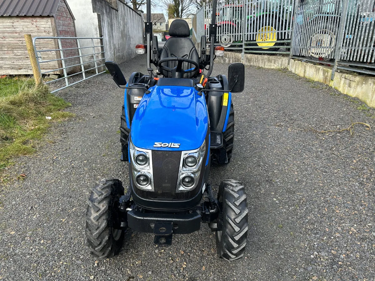 Demo Solis 26 HST Compact Tractor - Image 4