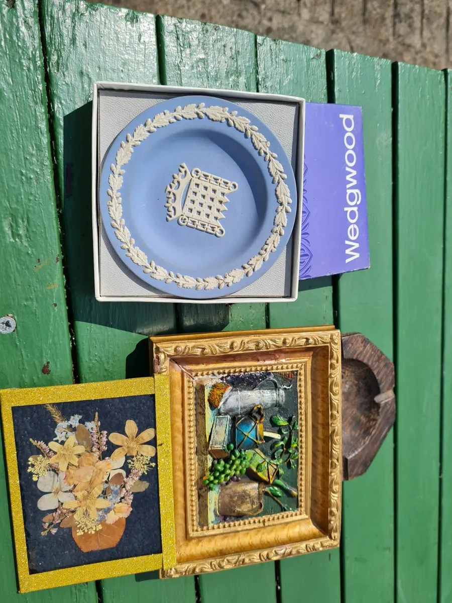 Collectables - Image 3