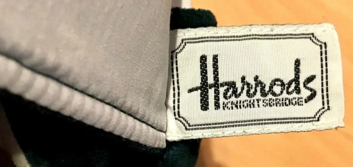 Vintage Authentic Harrods Nightware Case BNWT - Image 2