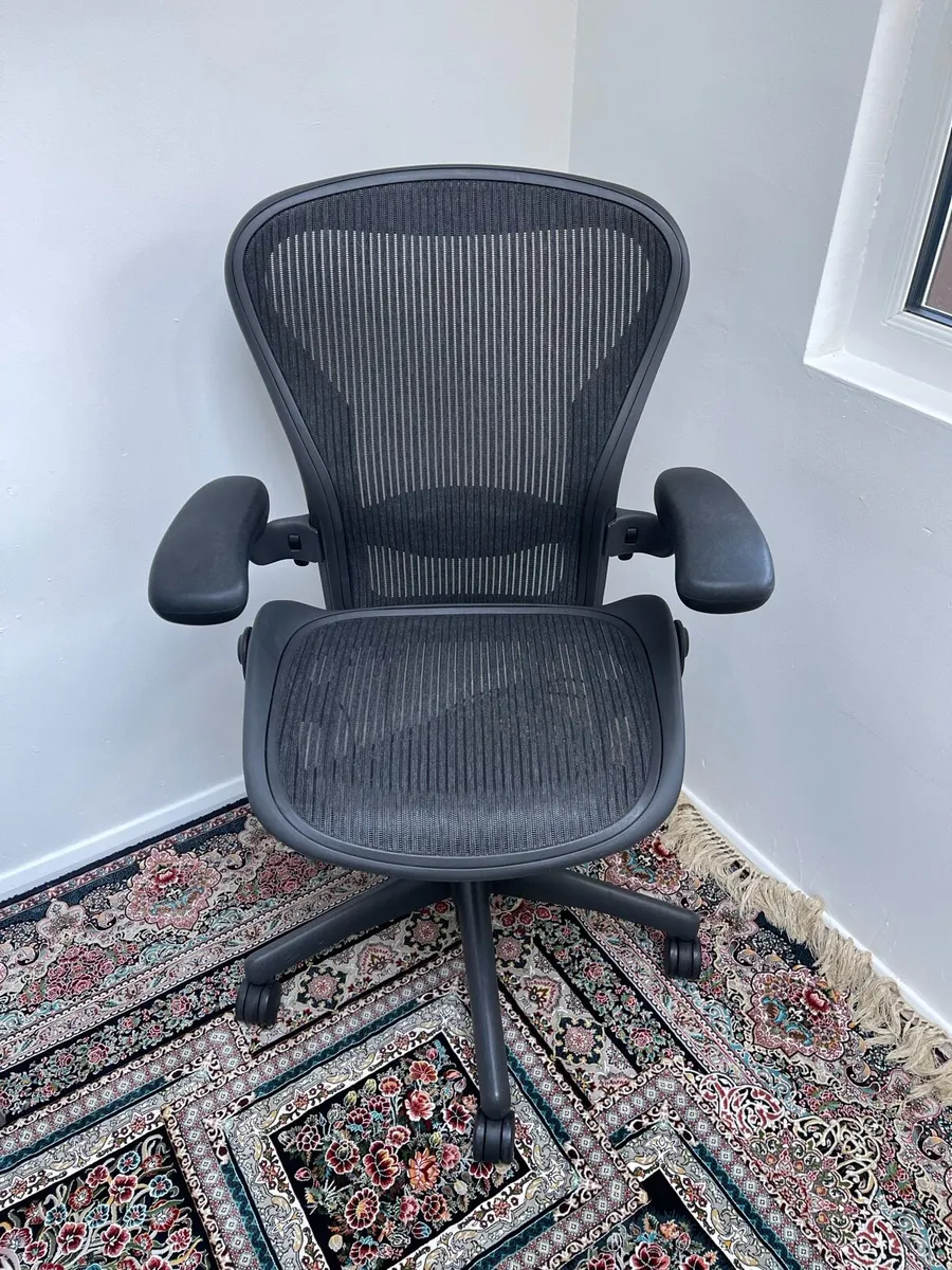 Herman Miller Aeron Size B Office Chair - Image 1