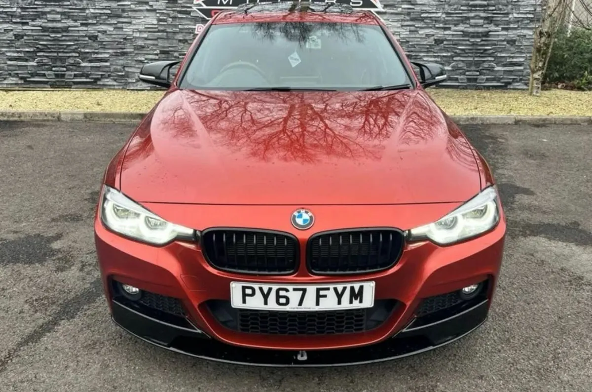 BMW 3-Series 2018 - Image 1