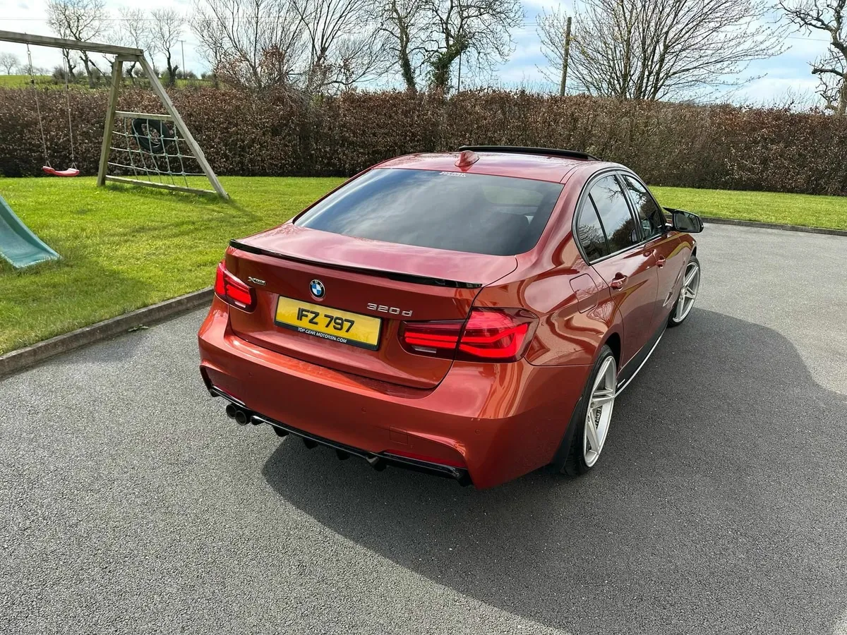 BMW 3-Series 2018 - Image 3