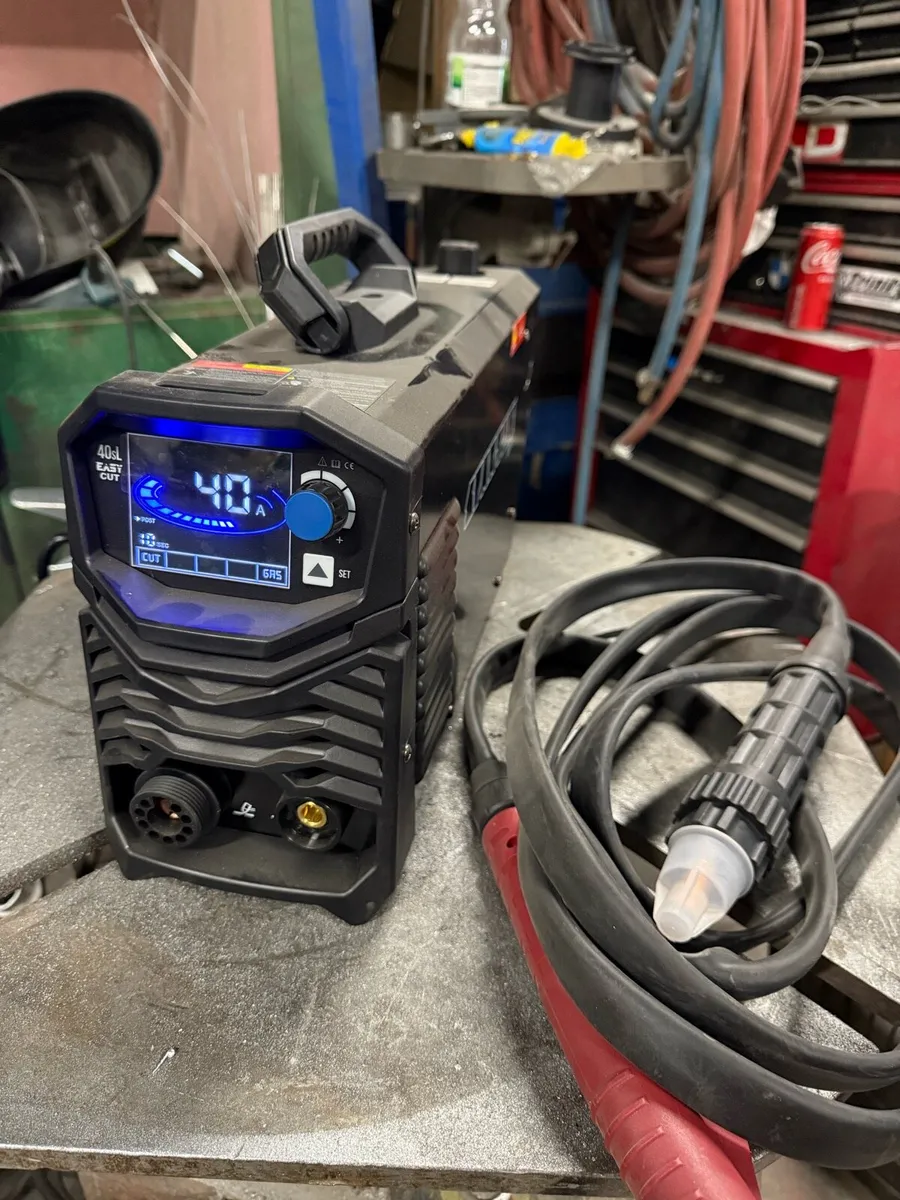 Plasma cutter 40a 1ph - Image 1