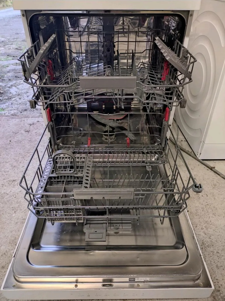 Dishwasher - Image 3