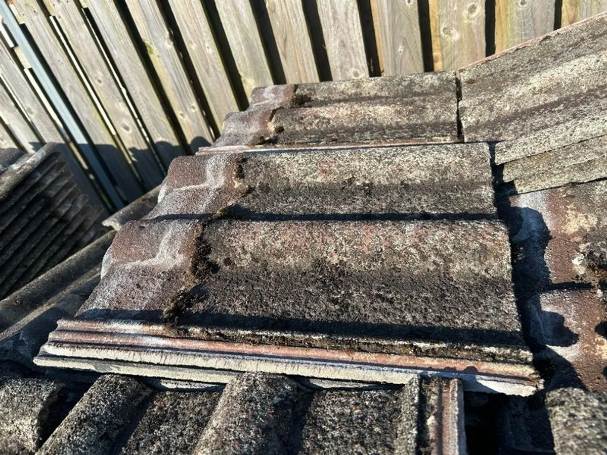 redland 50 roof tiles turf brown reg no.933610 - Image 2