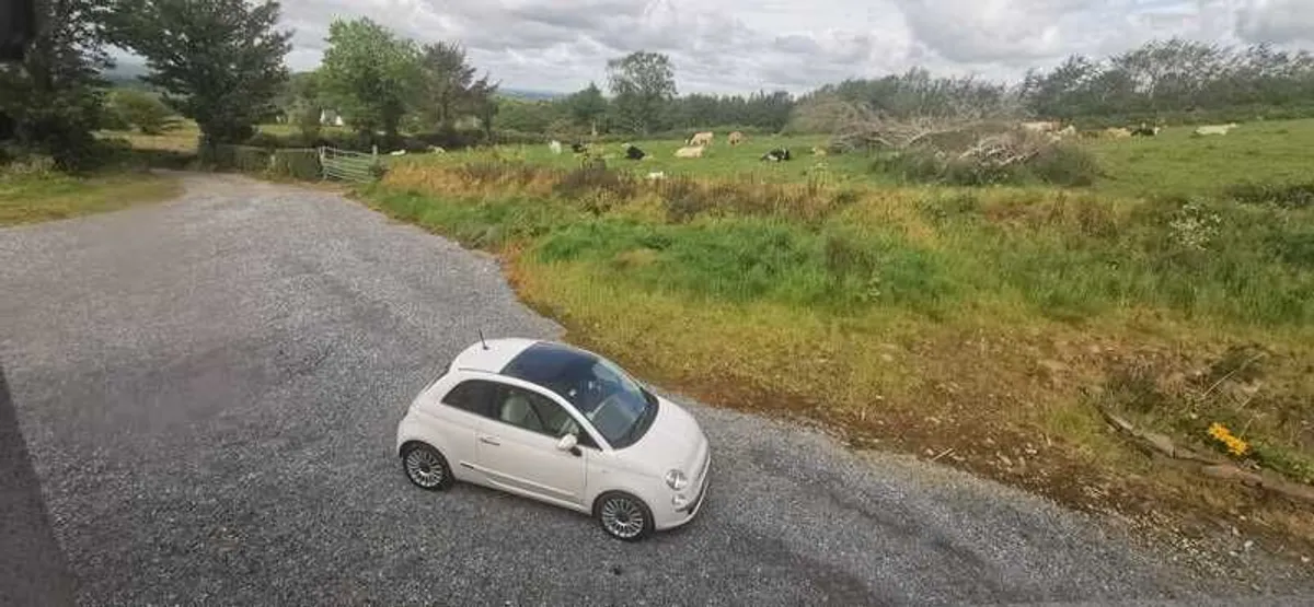 Twinair Fiat 500 85BHP 0.89l sunroof alloy wheels - Image 1
