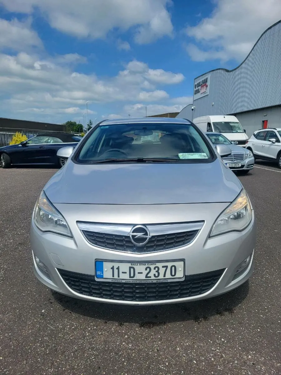 2011 OPEL ASTRA NEW NCT 05/26 - Image 3
