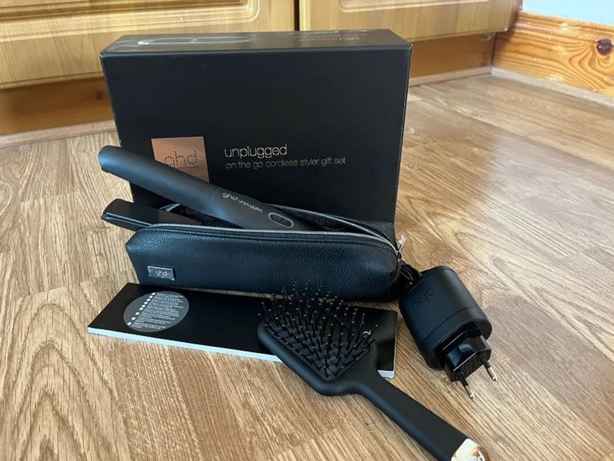 GHD cordless hair straightener - Image 2