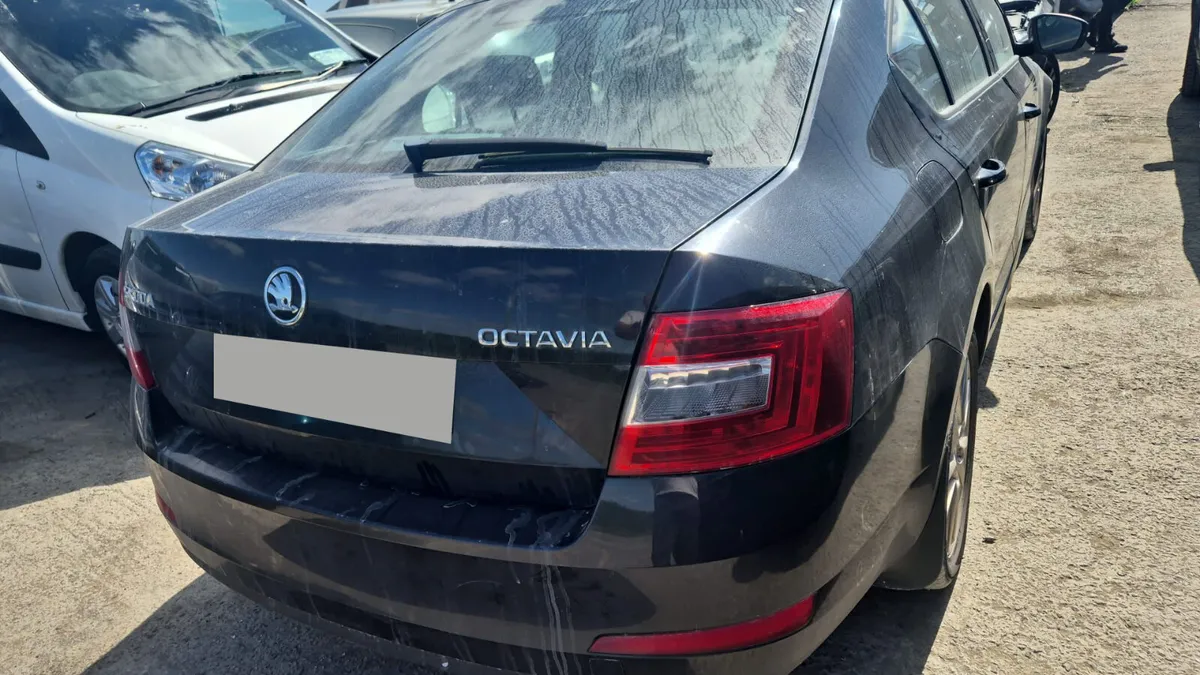 2016 Skoda Octavia 1.6 Diesel CXX for Breaking! - Image 2
