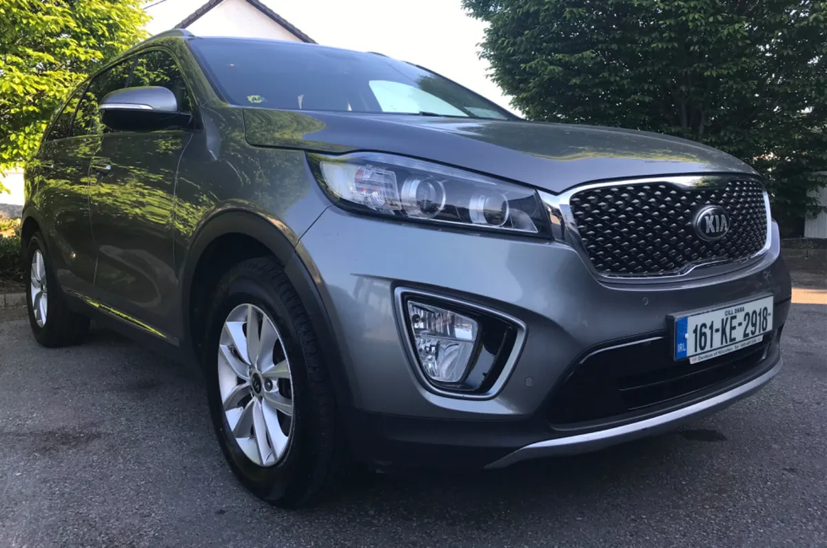 Kia Sorento 2.2 Platinum Edition 7 Seater - Image 2