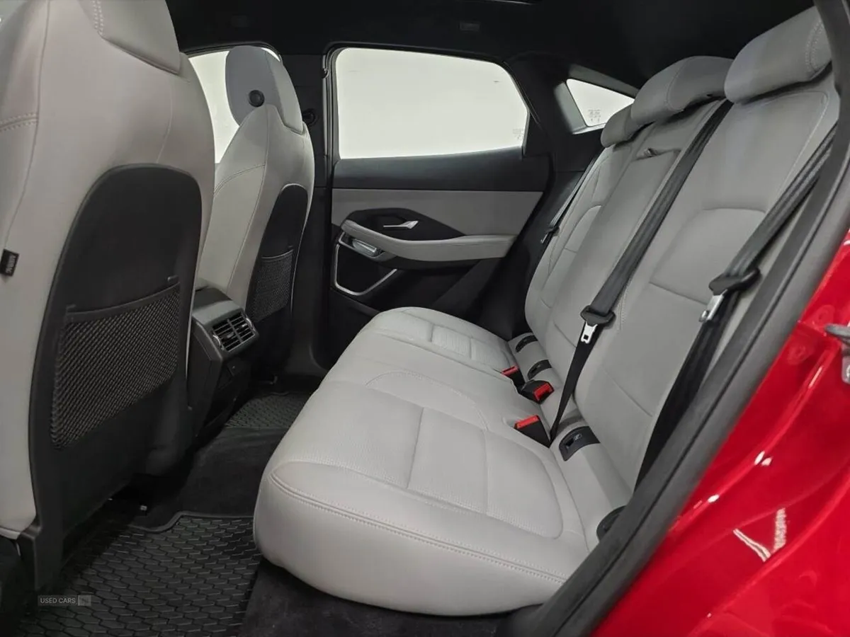 Jaguar E- PACE 2.0 D200 R-dynamic SE Black 5dr Au - Image 4