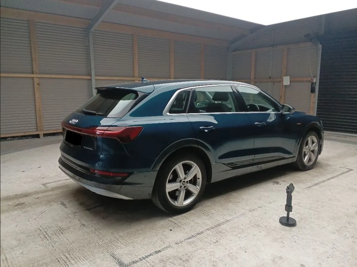 2021 AUDI E-TRON TECHNIK 50 QUATTRO 70KwH BATTERY - Image 3