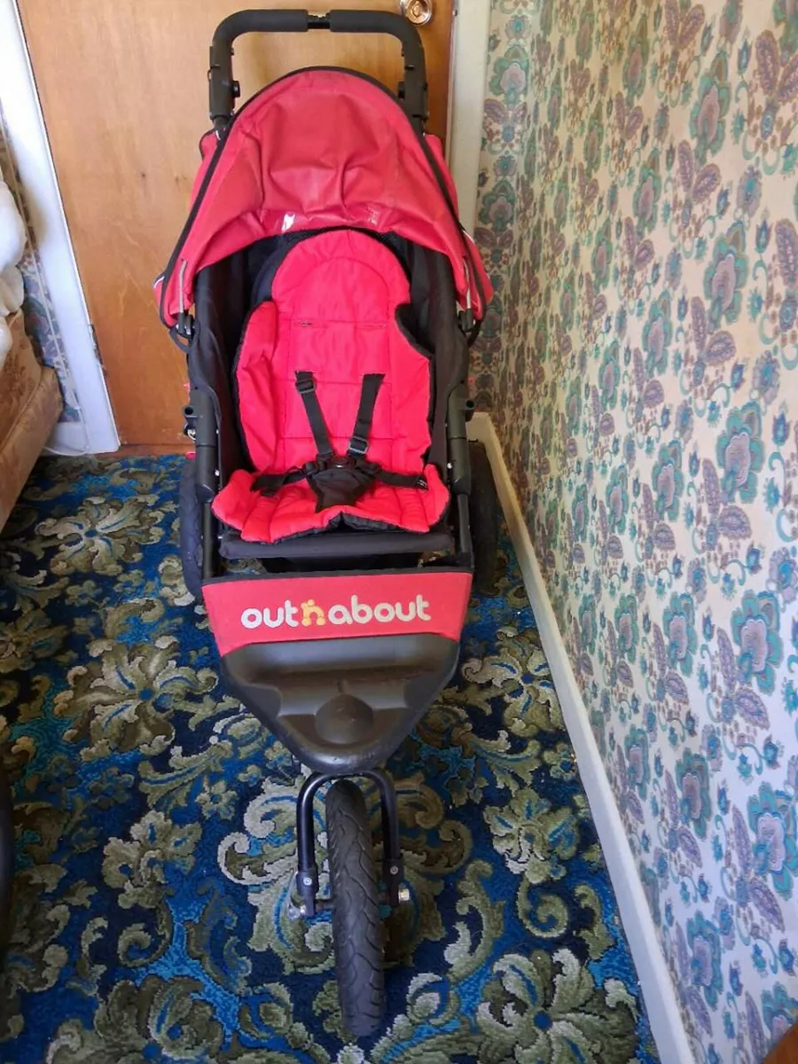Out and About buggy and bassinet - Image 1