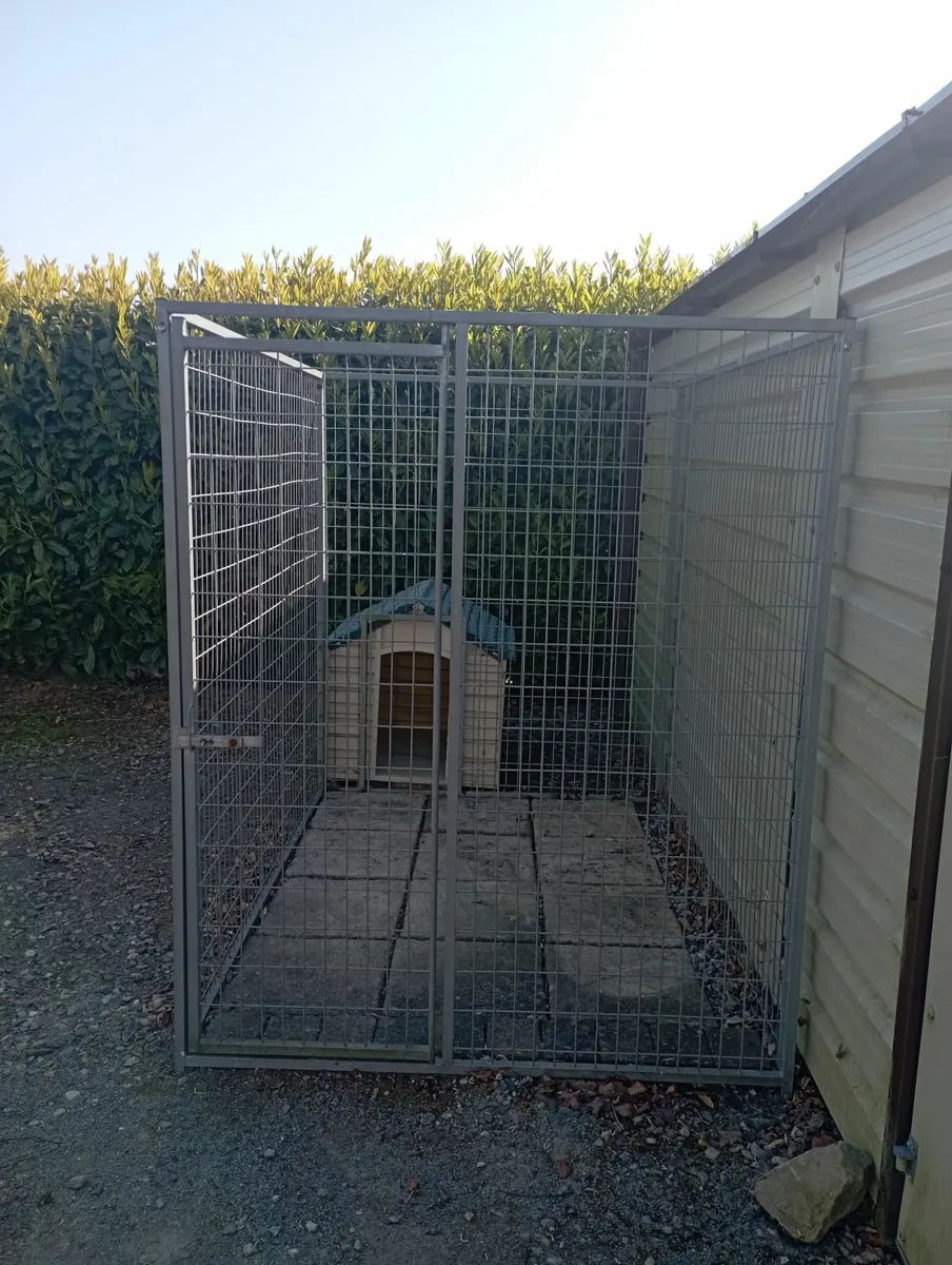 Dog run - Image 1