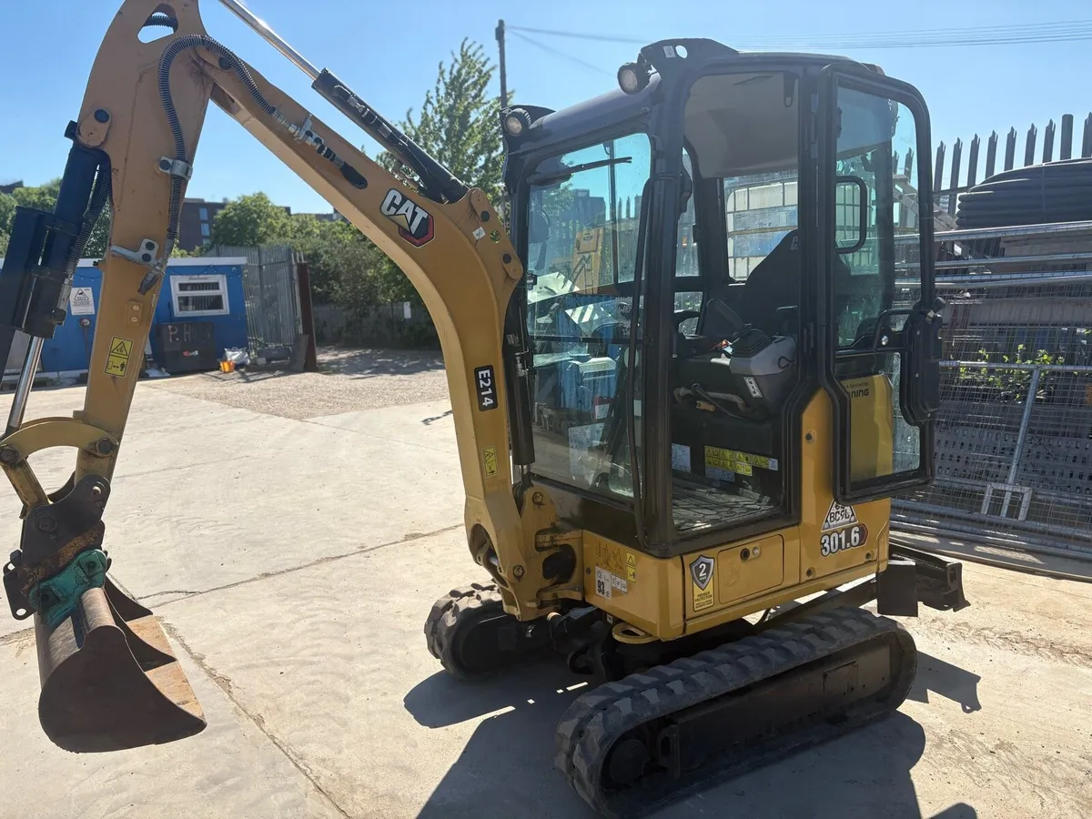 Mini Digger - Image 4
