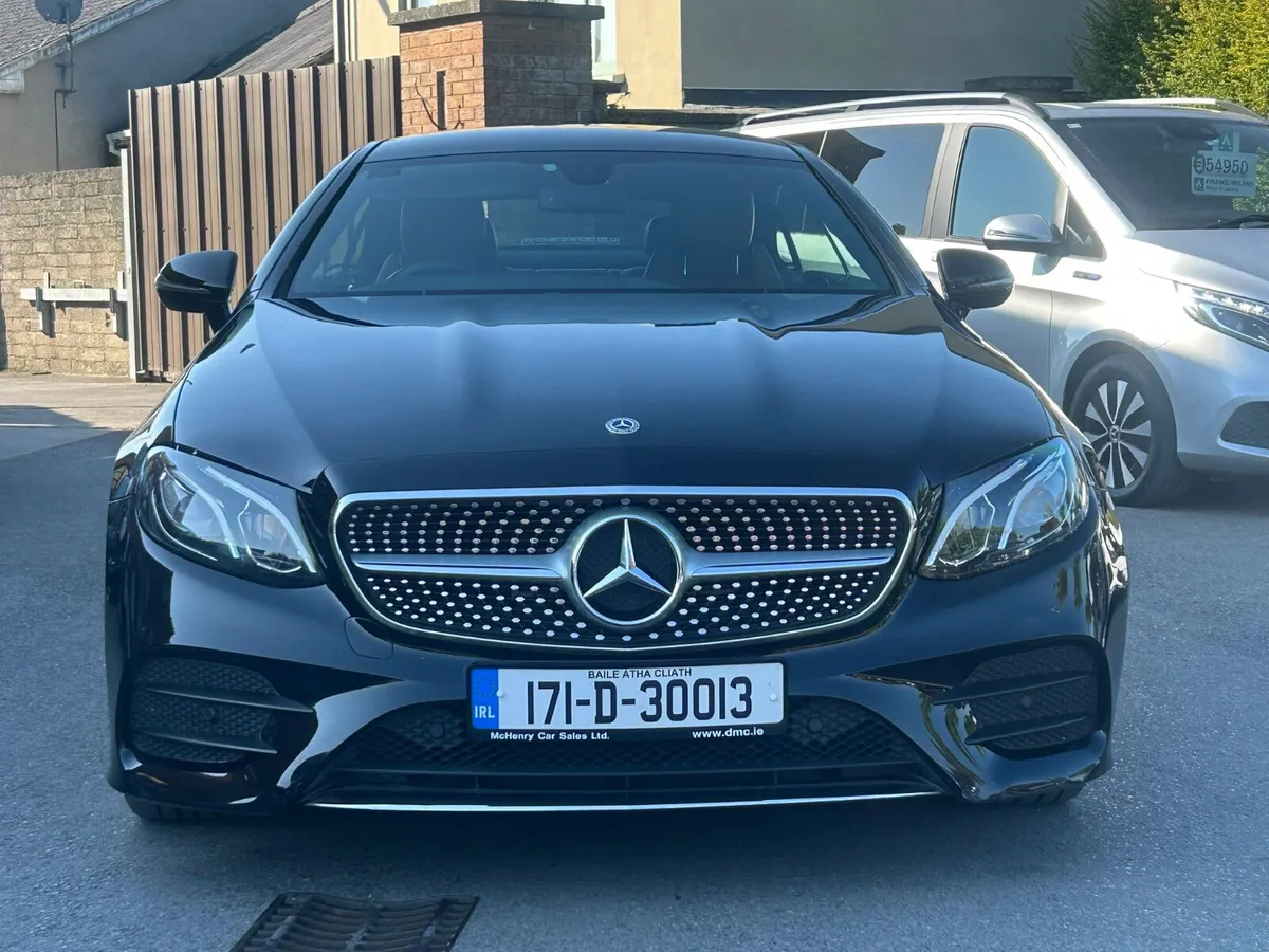 171 Mercedes-Benz E220 Coupe AMG - Image 2