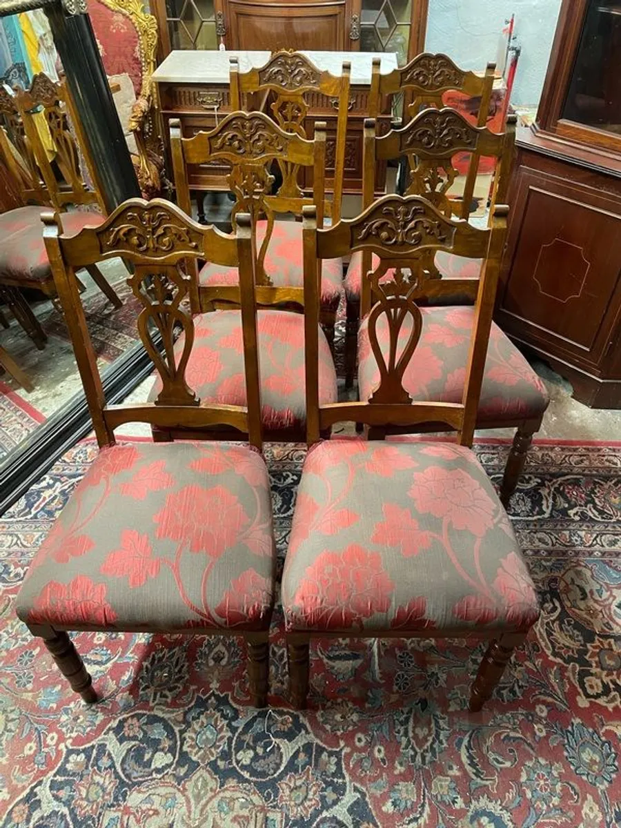 6 Antique Dining Chairs. - Image 1