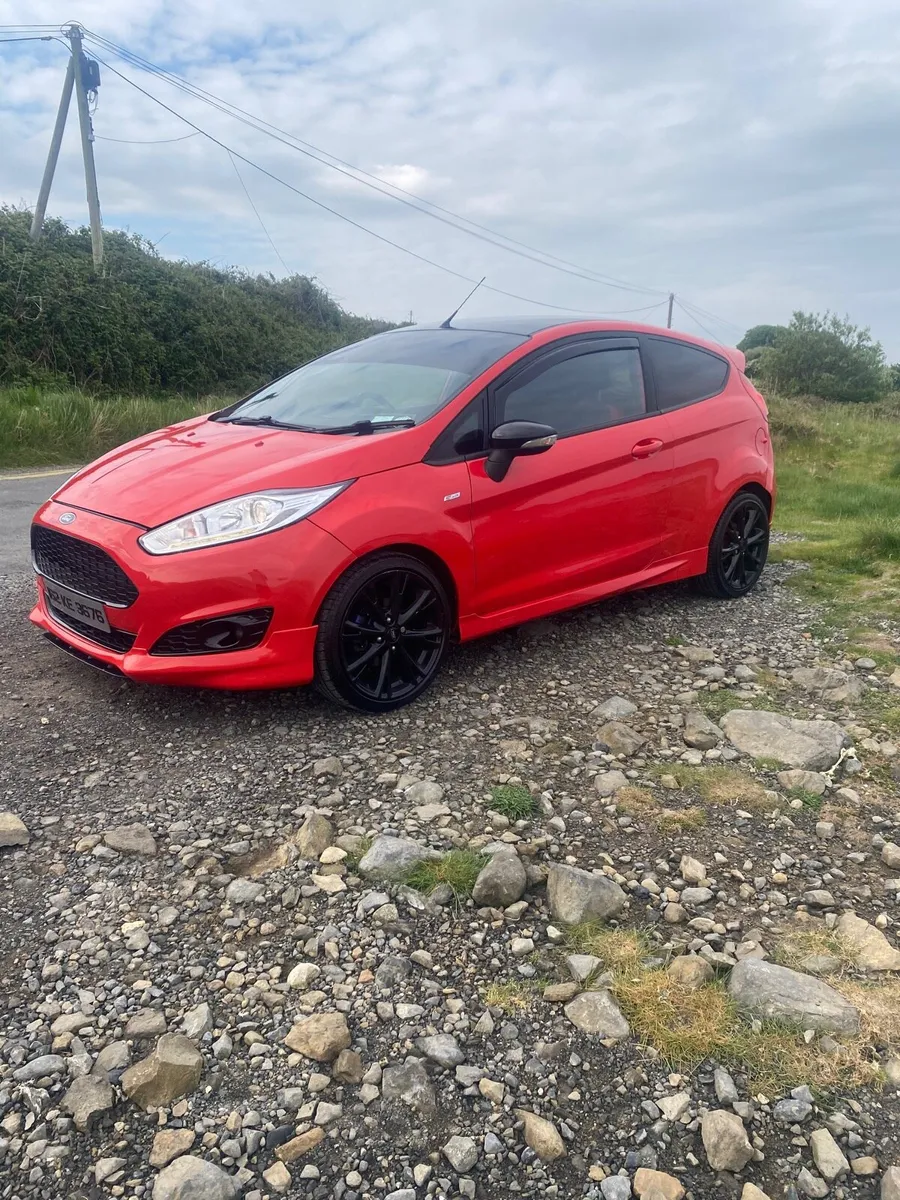 2016 Ford Fiesta 1.0 EcoBoost - Image 1