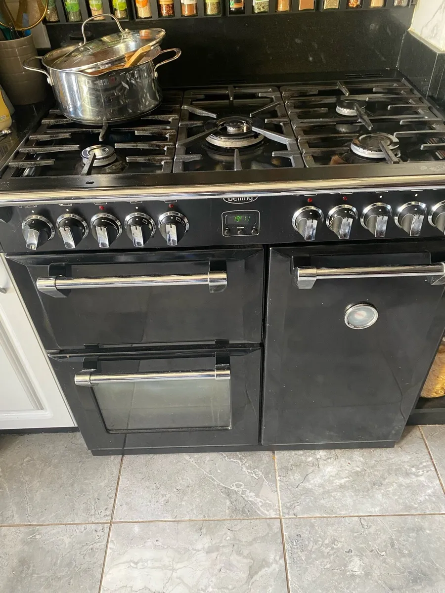 Belling 5 ring cooker - Image 1