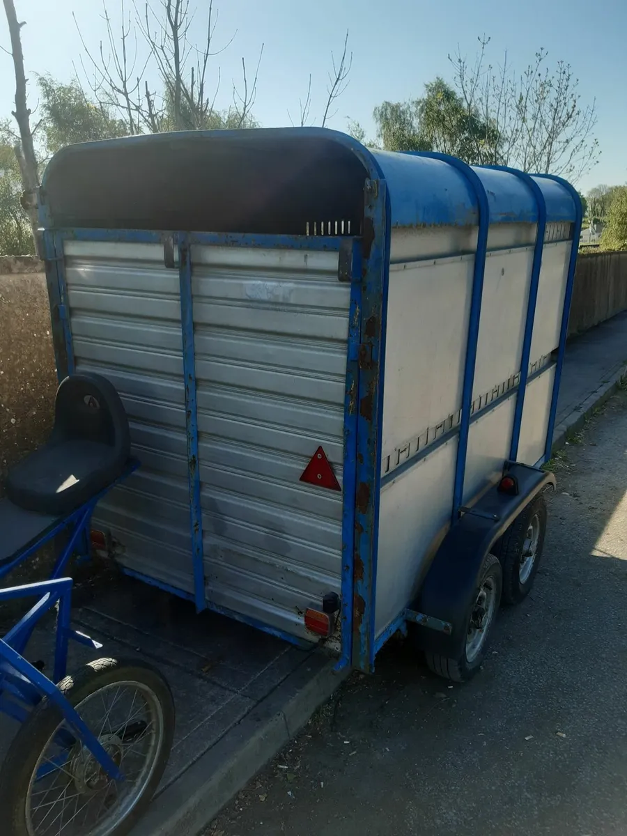 Cattle trailer - Image 1