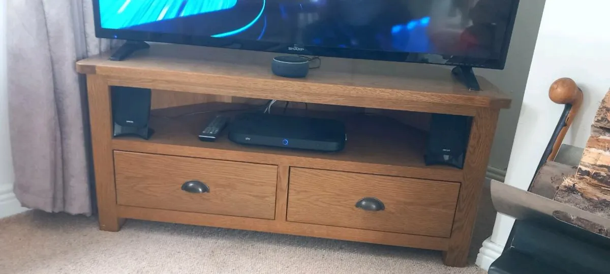 TV unit - Image 1